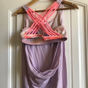 LULULEMON TOP